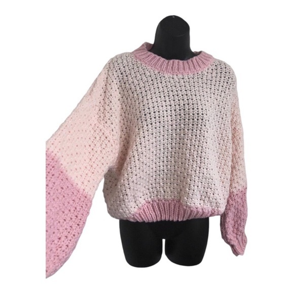 Shades of pink crochet waffle knit chunky cuffed sleeve sweater size large new - Picture 3 of 13